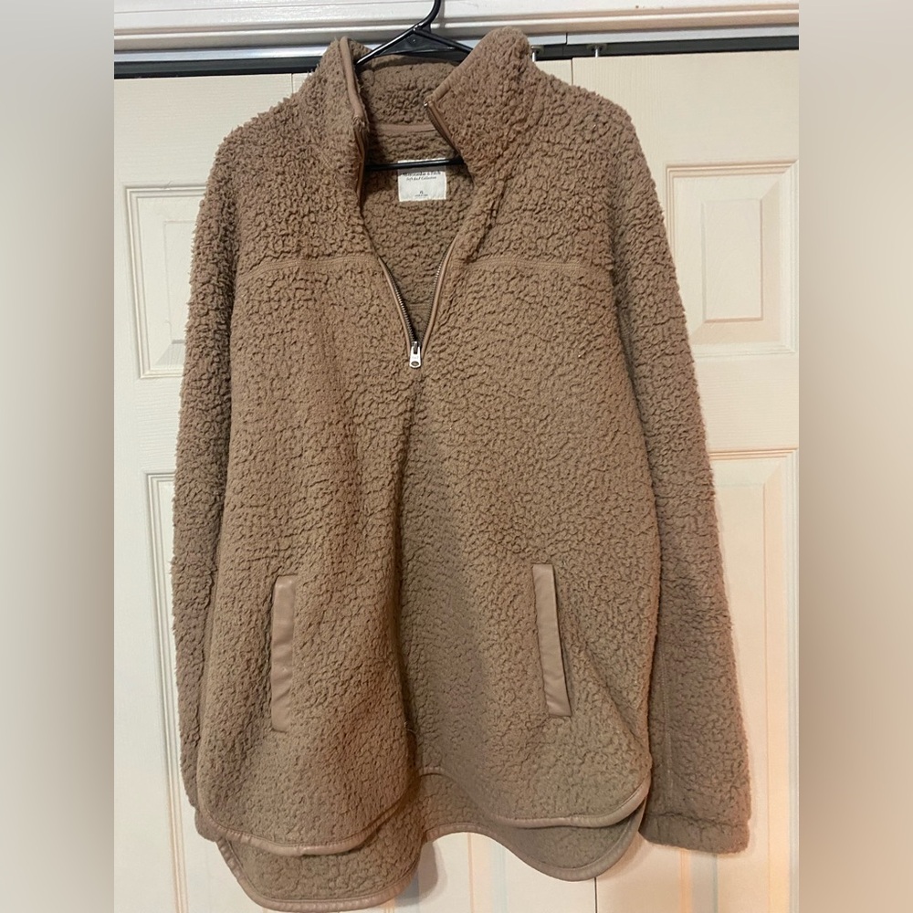 Abercrombie & Fitch Tan Teddy Sweater